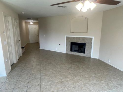 456 Camelia Pkwy, Uhland TX  78640-5939 exterior