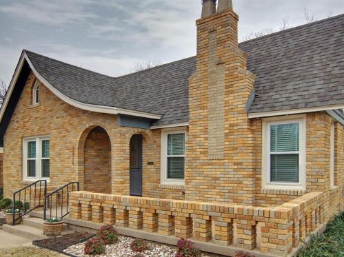 3220 Rogers Ave, Fort Worth, TX 76109-2258