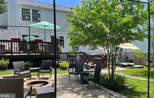 12804 Valleyhill St, Woodbridge, VA 22192-6419