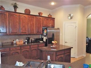 1606 Morning Dove Ct, Carrollton TX  75007-1462 exterior