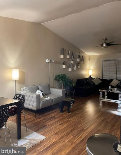 321 Ritchie Hwy, Severna Park, MD 21146-1909