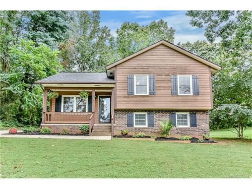 416 Patterson St, Bells Cross Roads, NC 28166-9689