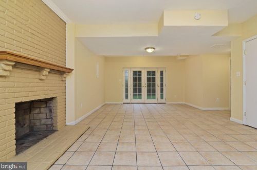 12817 Jingle Ln, Silver Spring MD 20906-3736 exterior