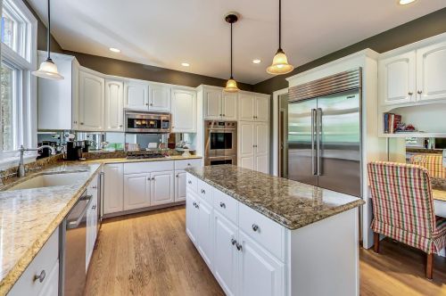 7 Clubside Ct, Willowbrook IL  60527-8129 exterior