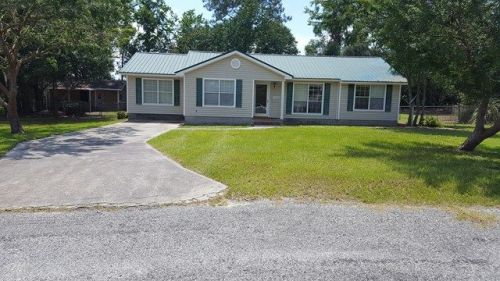 1784 Meadowood Dr, Waycross, GA 31503-4513