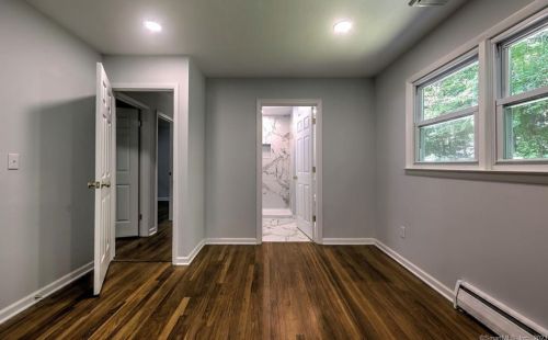 34 Brookwood Ln, Huntington CT  06484-2051 exterior