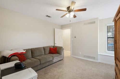 2331 Aberdeen Pl, Carrollton TX 75007-2029 exterior