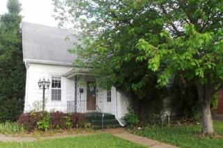 104 3rd St, Dupo, IL