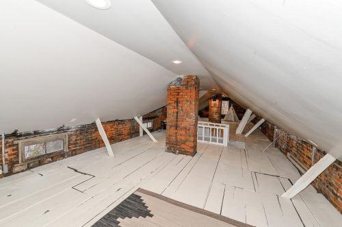 2612 Hemlock St, Cincinnati OH  45206-1608 exterior