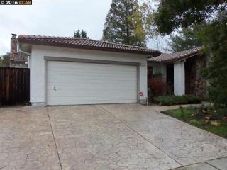 4 Powder Bowl Ct, Richmond, CA 94803-2621