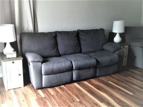 137 Douglas Rd, Warwick, RI 02886-2732