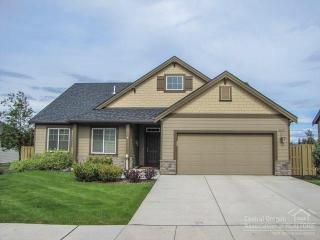 2673 50th St, Eagle Crest, OR 97756-1769