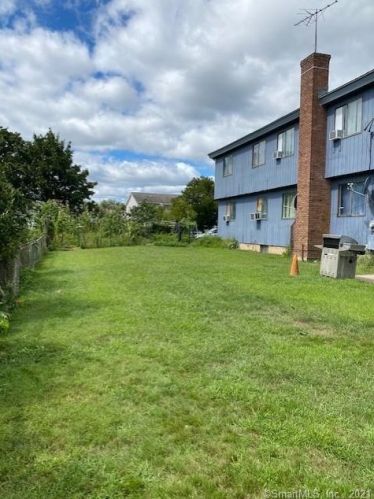 65 Osborne Ave, Norwalk, CT 06855-1051