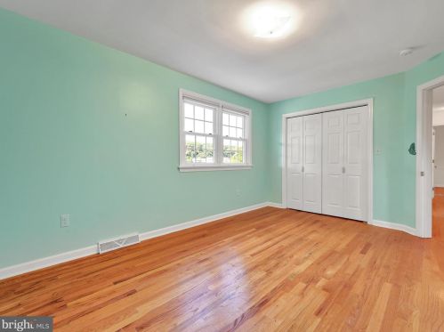 355 Richland Dr, Lancaster PA  17601-3631 exterior