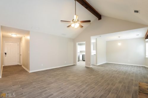 1625 Hidden Shoals Dr, Conyers GA  30013-5211 exterior