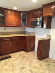 330 Century Blvd, Los Angeles CA  90003-4822 exterior