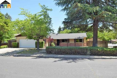 4693 Phyllis Ln, Concord, CA 94521-2044