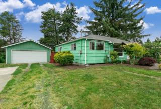 503 15th Ave, Milton, WA 98354-9541