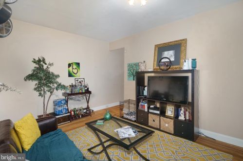 2001 13 St, Philadelphia PA  19148-5503 exterior