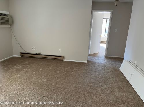 82 Manchester Ct, Tinton Falls NJ  07701-5498 exterior