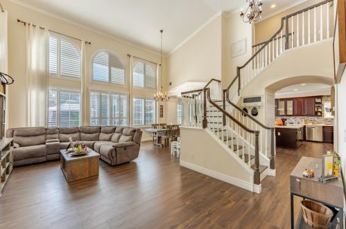936 Martiri Ct, Gilroy, CA 95020-3221