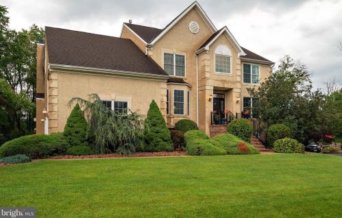 33 Vail Ln, Flemington, NJ 08822-3453