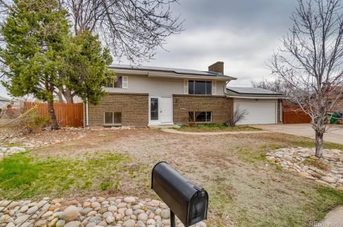 956 Nucla St, Denver, CO 80011-4343