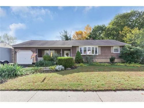 66 9th St, Piscataway, NJ 08854-1510