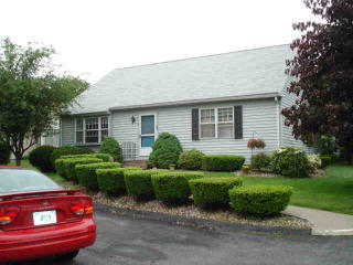 4 Maybury Rd, Suffield, CT 06078-2049