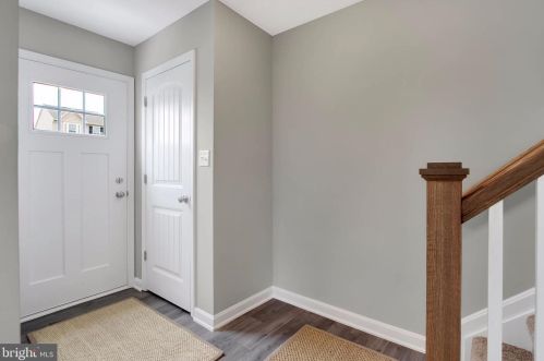 202 Center St, Hanover, PA 17331-2843