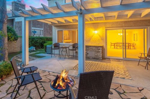 6032 Silverspur Trl, Anaheim CA  92807-4717 exterior