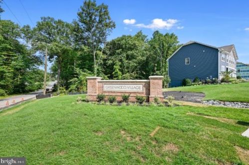 7987 Jones Rd, Jessup, MD 20794-9537