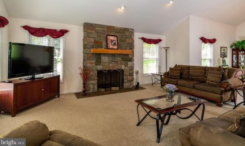 1674 Stony Battery Rd, Lancaster PA  17601-1287 exterior