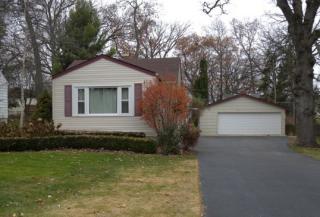 915 Adams Ave, Lake Barrington, IL 60084
