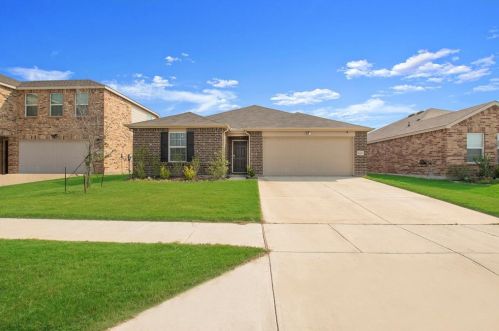 6112 Misty Breeze Dr, Fort Worth TX  76179-5343 exterior
