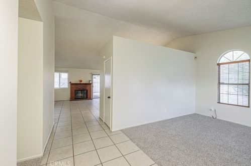 645 Ivesbrook St, Lancaster, CA 93535-2600