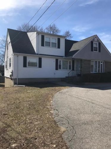21 Whipple Ct, Providence, RI 02911-2356