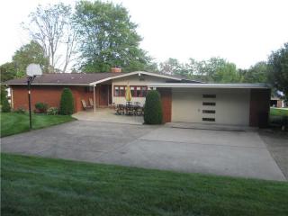 347 Lejeune Dr, Greensburg, PA 15601-1020