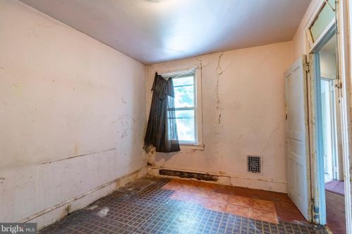 144 Juniata St, Lancaster PA  17602-4324 exterior