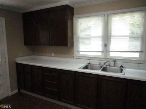 266 Hwy 138, Stockbridge GA 30281-4171 exterior