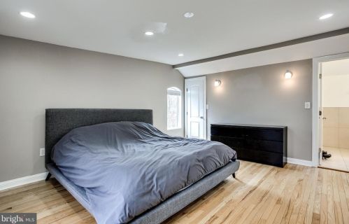 1511 Delmont Ln, Silver Spring MD 20912-7036 exterior