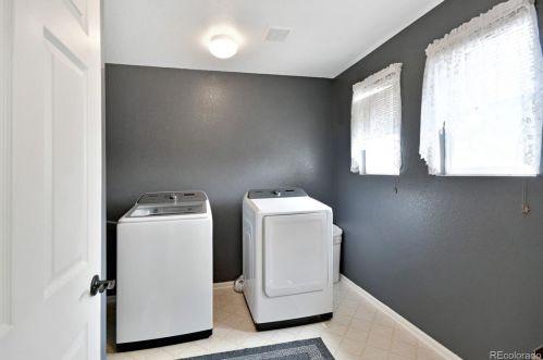 883 Willow Dr, Denver CO  80603-7762 exterior