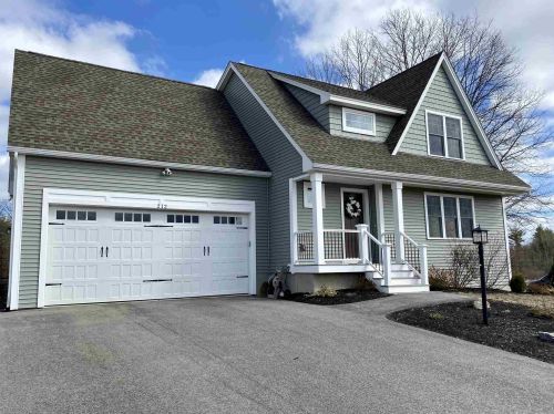 212 Green St, Somersworth, NH 03878-2108