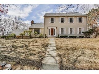 136 Talcott Rd, Guilford, CT 06437-1633