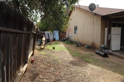 10741 Collett Ave, Riverside CA  92505-2943 exterior