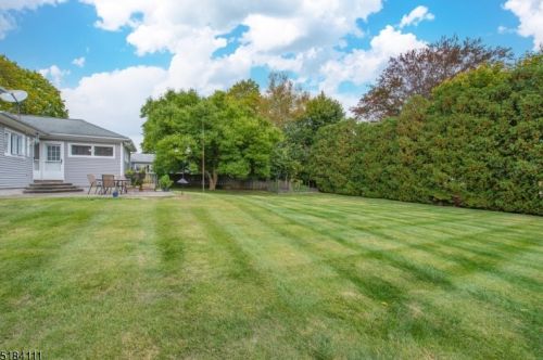 500 Valley View Ave, Hackettstown NJ  07840-1416 exterior