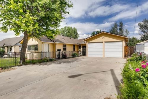 1946 Akron St, Denver CO  80010-1710 exterior