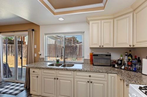 6278 Cross River Dr, Riverside CA  92509-6935 exterior