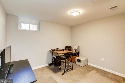 3201 Henderson Ave, Silver Spring MD 20902-1921 exterior