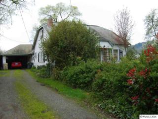 1106 Airport Rd, Lebanon OR  97355-1277 exterior